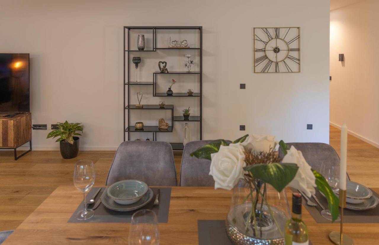 Sweethome - Luxus Pur - Grosse Kueche, 2 Baeder, 2 Terrassen Ottobrunn Eksteriør billede