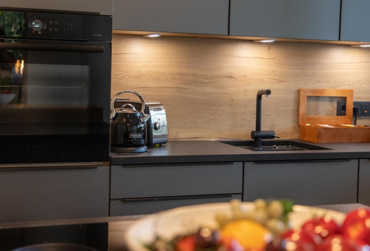 Sweethome - Luxus Pur - Grosse Kueche, 2 Baeder, 2 Terrassen Ottobrunn Eksteriør billede